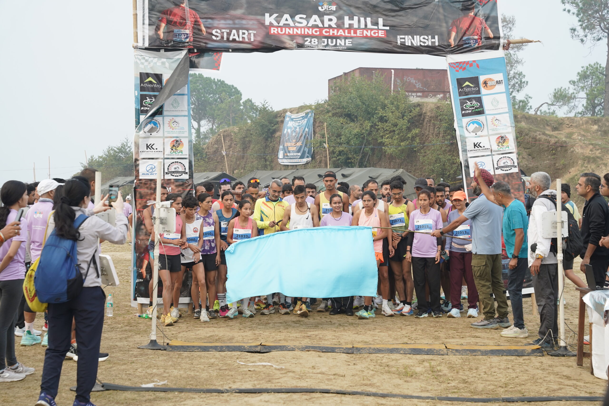Kasar Hill Running Challenge start line